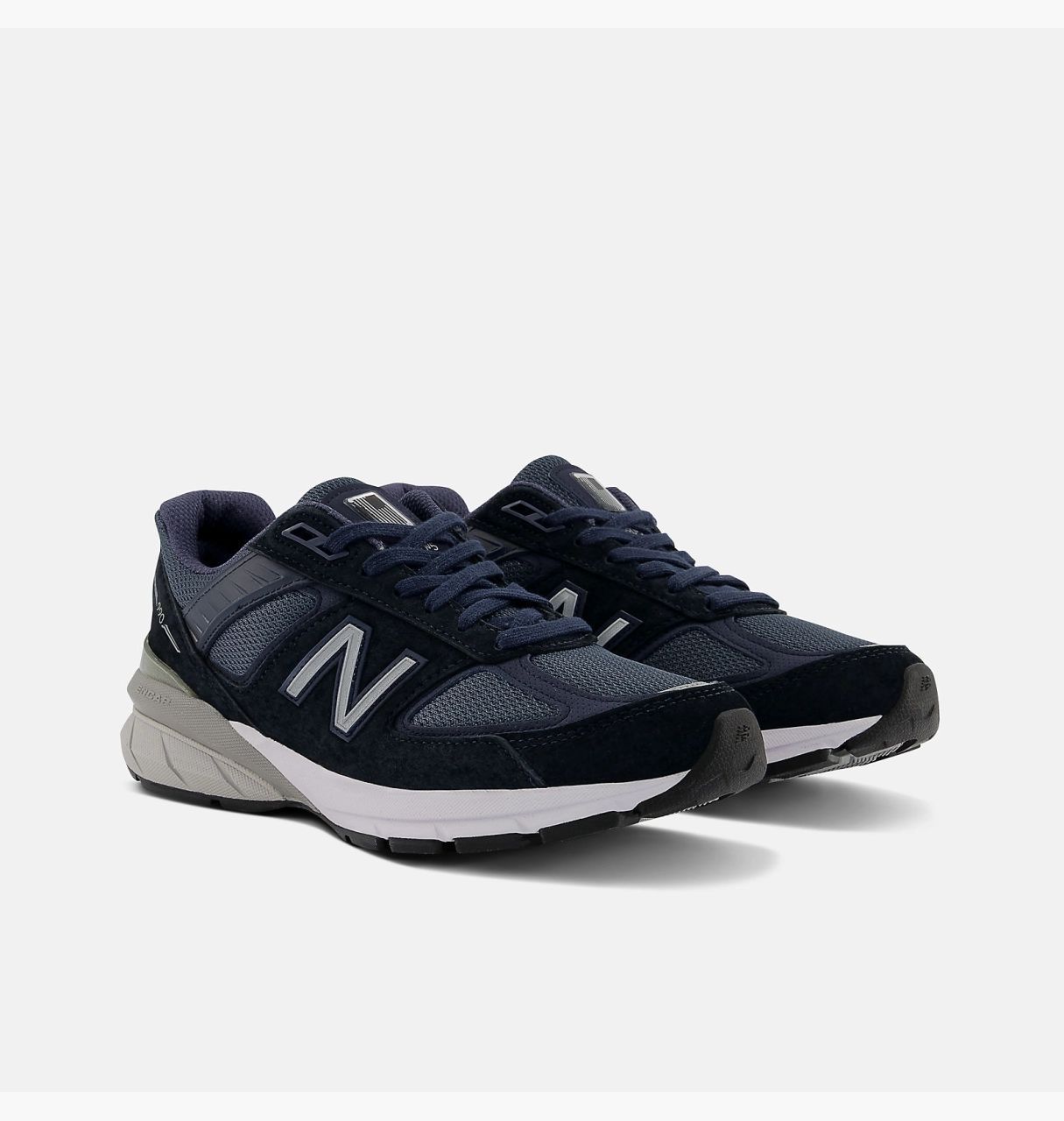 Кросівки New Balance 990V5 купити