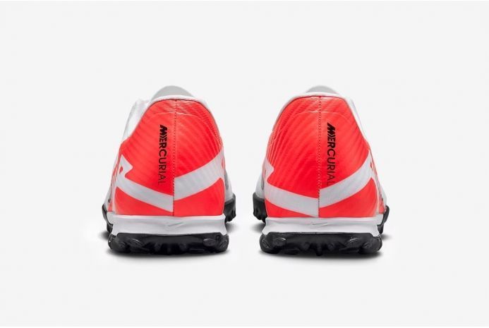 Сороконіжки Nike ZOOM VAPOR 15 ACADEMY TF купити