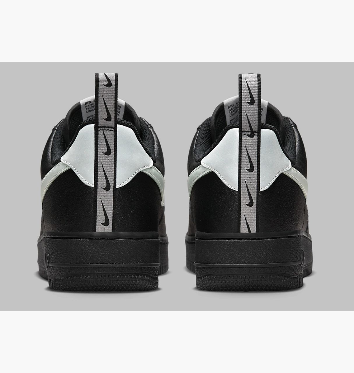 Кросівки Nike AIR FORCE 1 07 LV8 UT купити