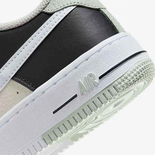Кросівки Nike AIR FORCE 1 LV8 1 (GS) купить