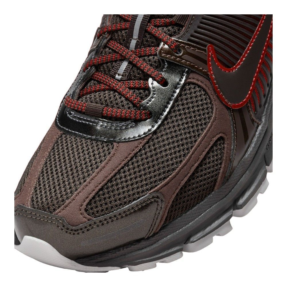 Кросівки Nike Zoom Vomero 5 купить