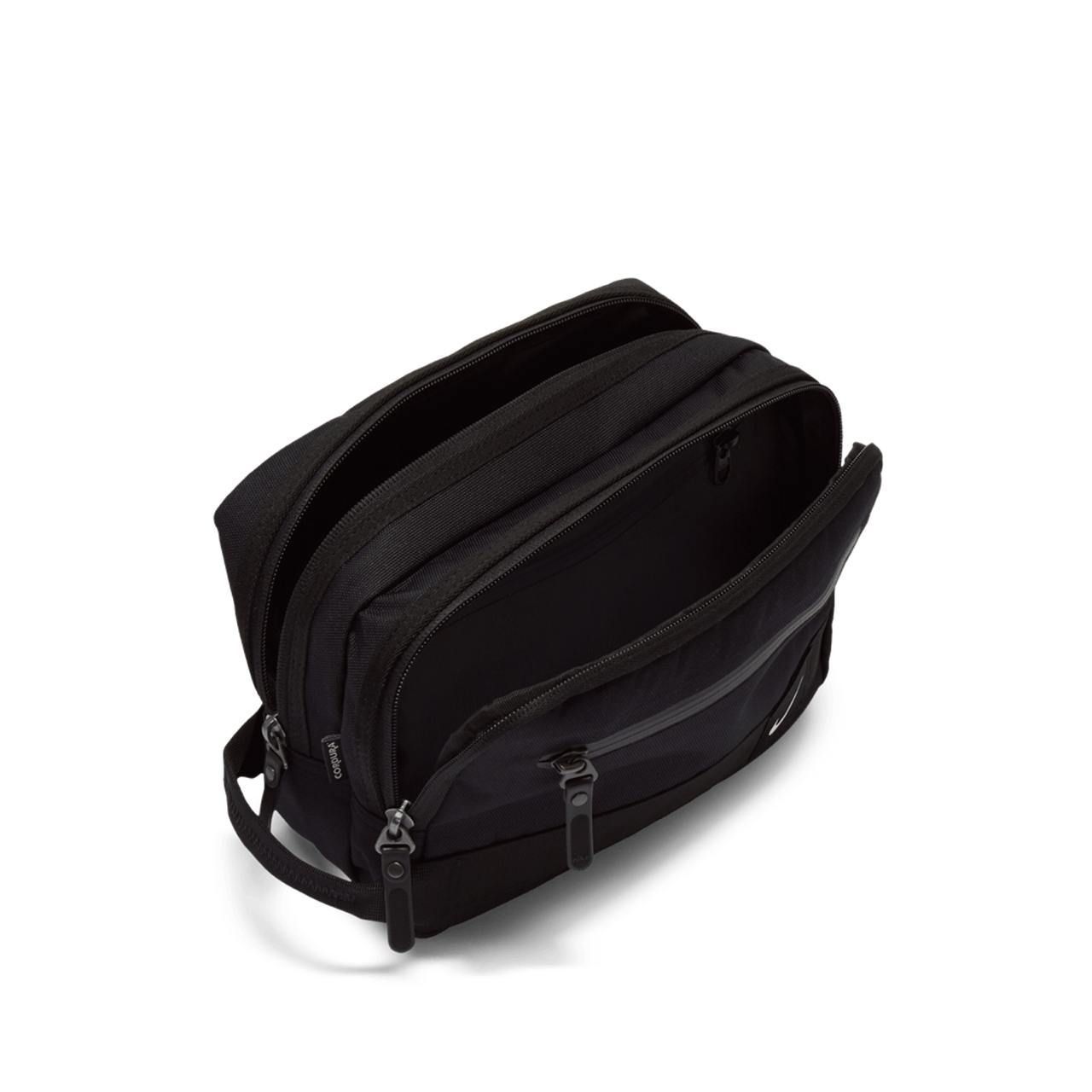 Fiftyone49 Toiletry Kit купити