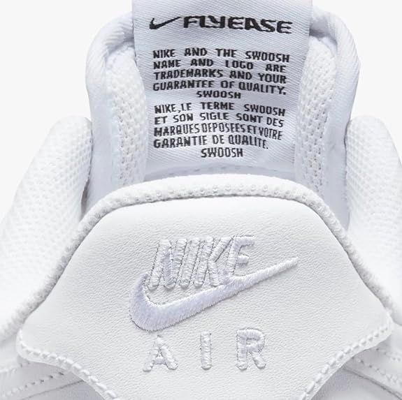 Кросівки жіночі Nike Air Force 1 07 Flyease (DX5883-100) купити