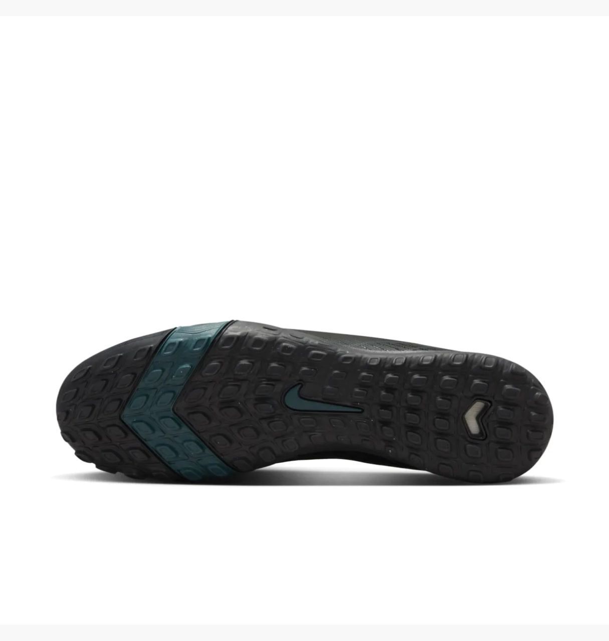 Сороконіжки Nike VAPOR 16 CLUB TF купить