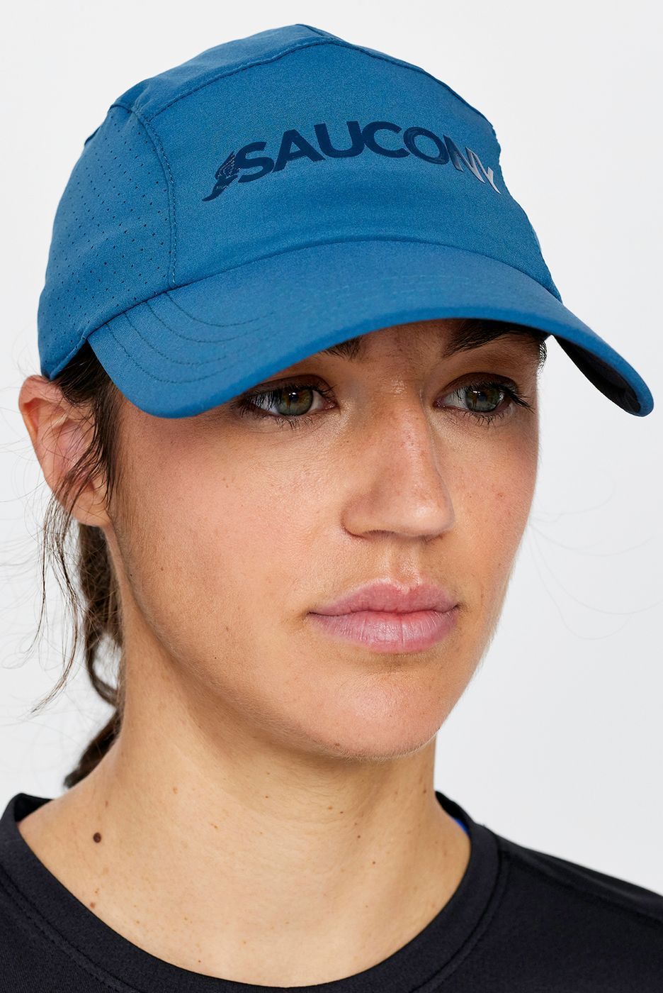 Бейсболка Saucony OUTPACE HAT купить