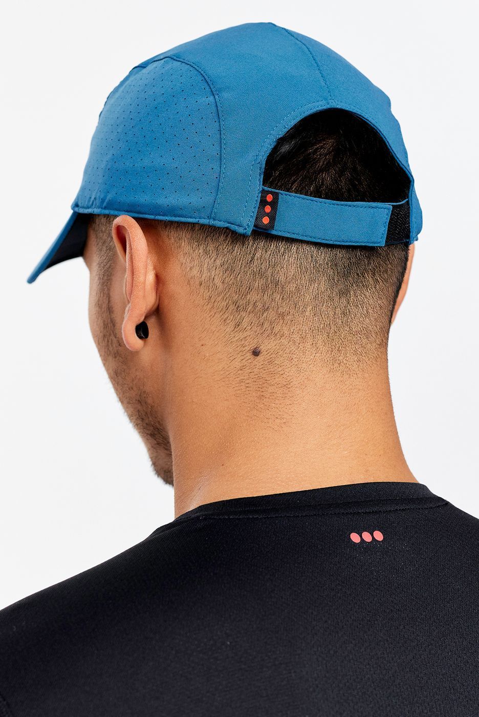 Бейсболка Saucony OUTPACE HAT купить