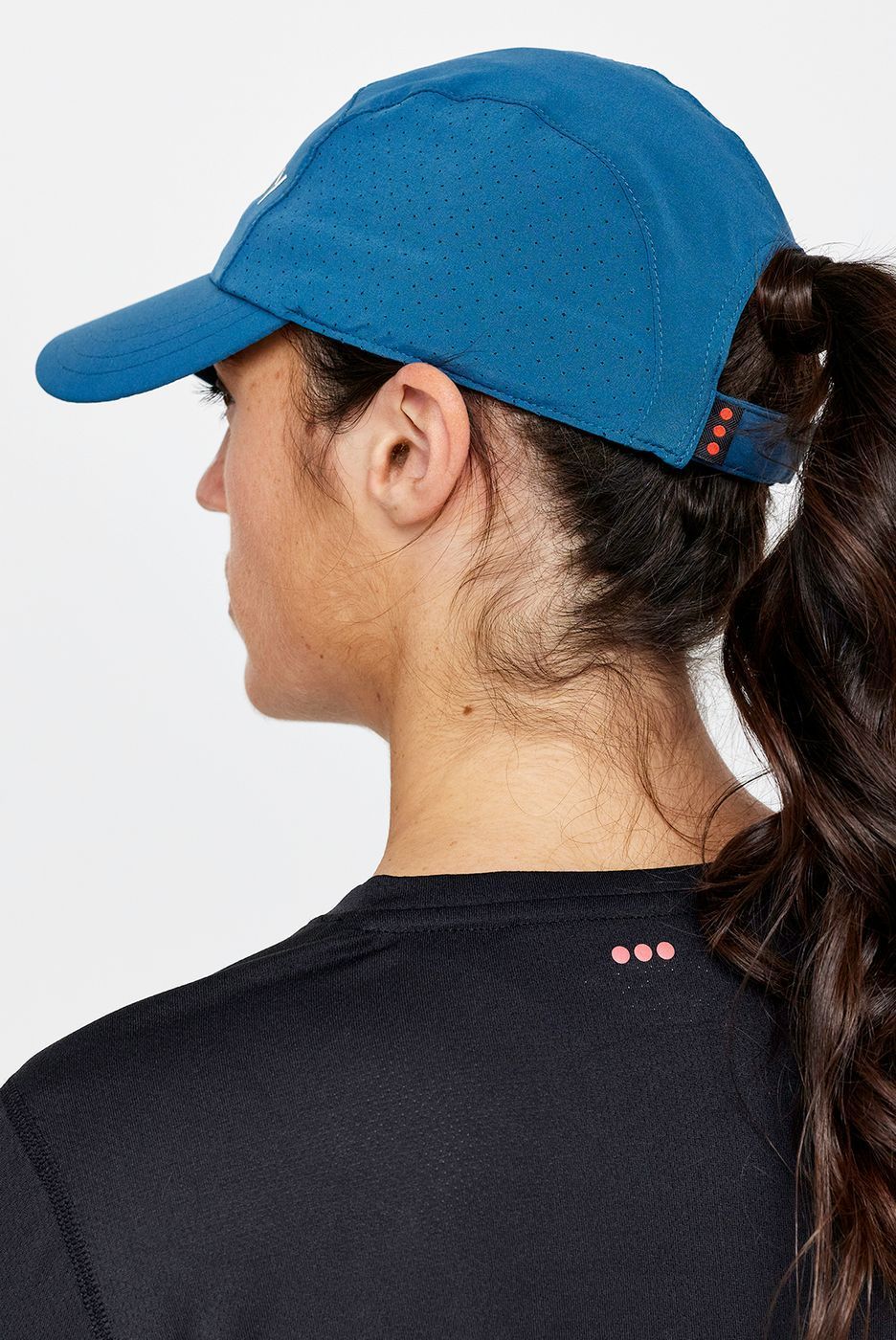 Бейсболка Saucony OUTPACE HAT купить