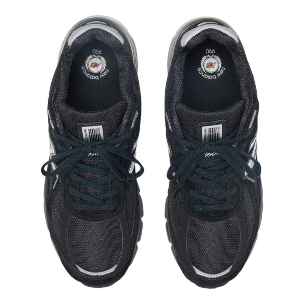 Кросівки New Balance 990V4 купити