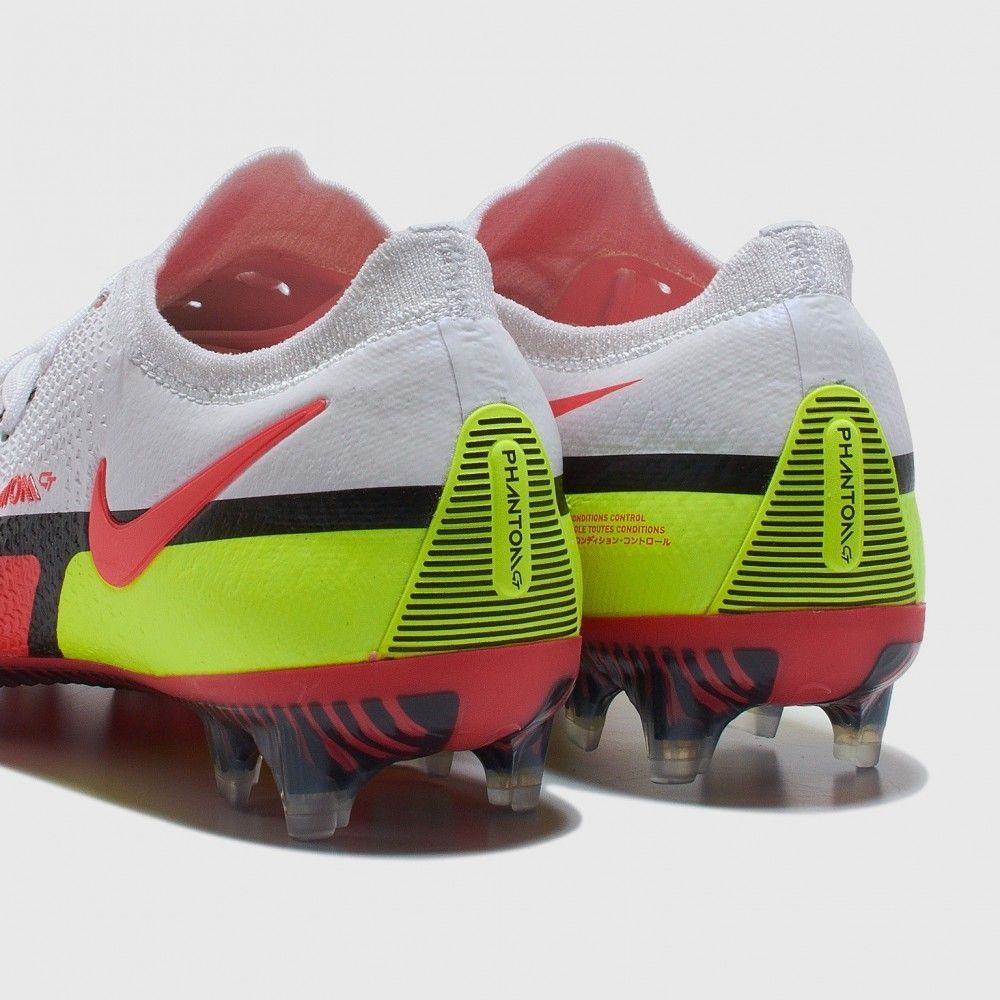 Бутси пластик Nike PHANTOM GT2 ELITE FG купити