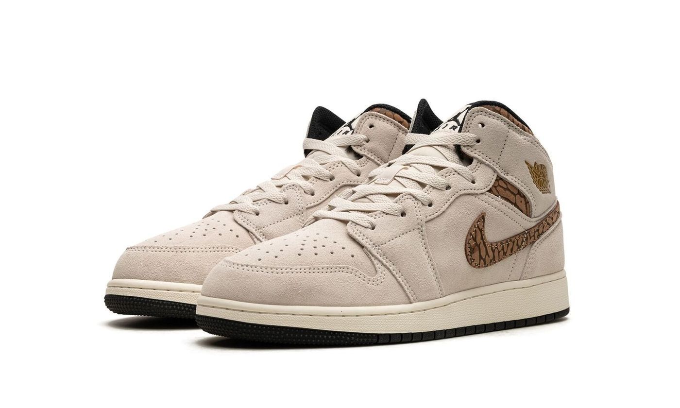 Кросівки Jordan 1 Mid SE Brown Elephant (GS) купити