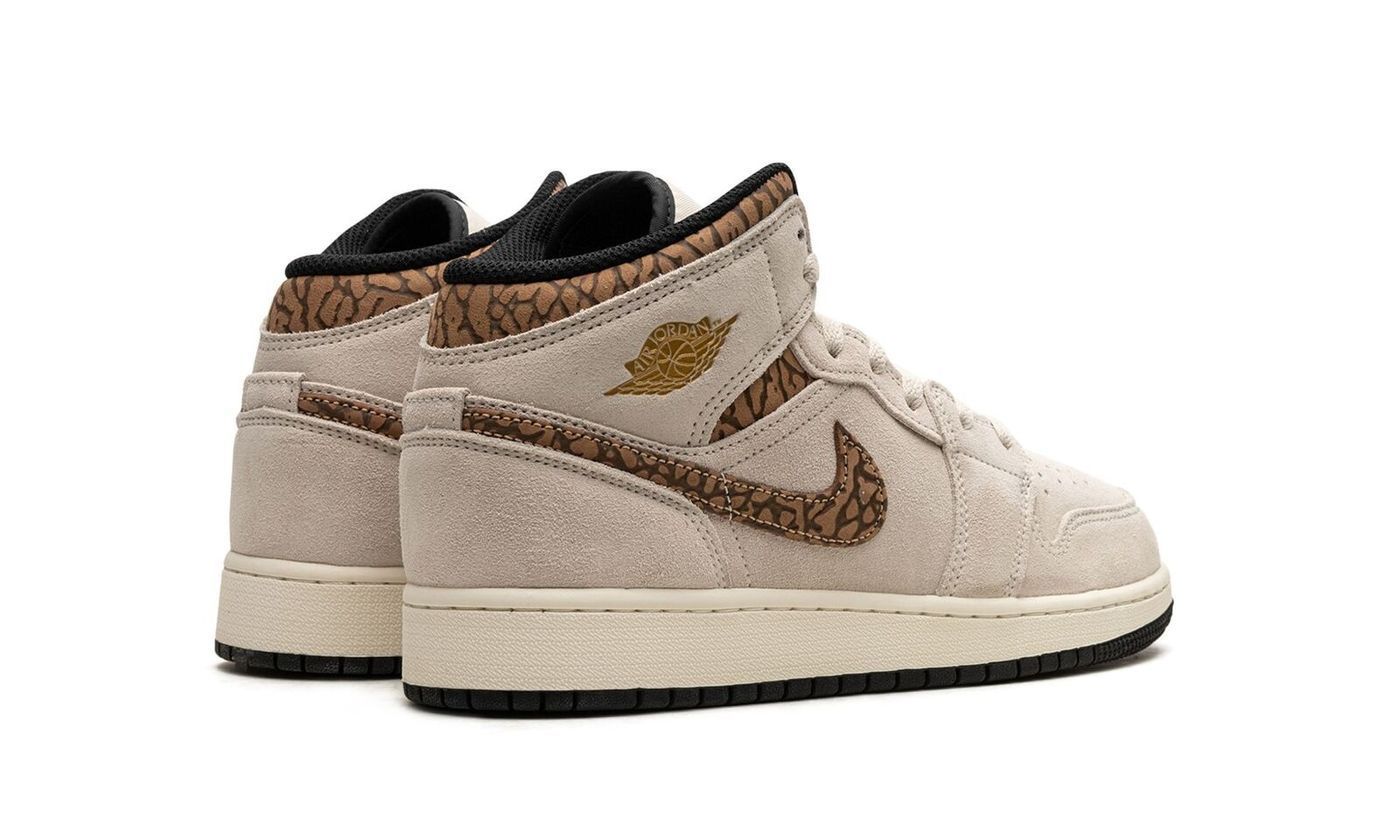 Кросівки Jordan 1 Mid SE Brown Elephant (GS) купити