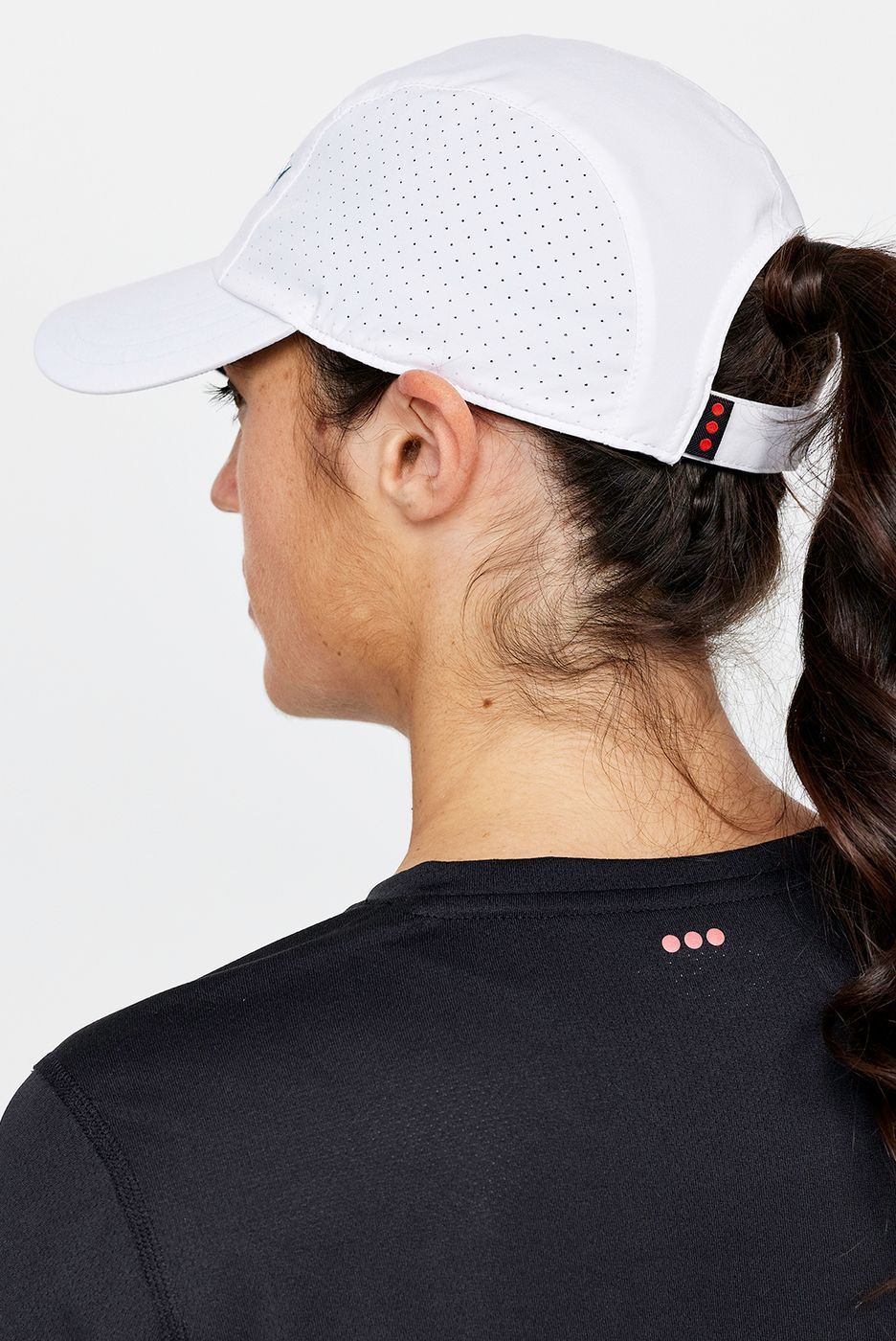 Бейсболка Saucony OUTPACE HAT купити