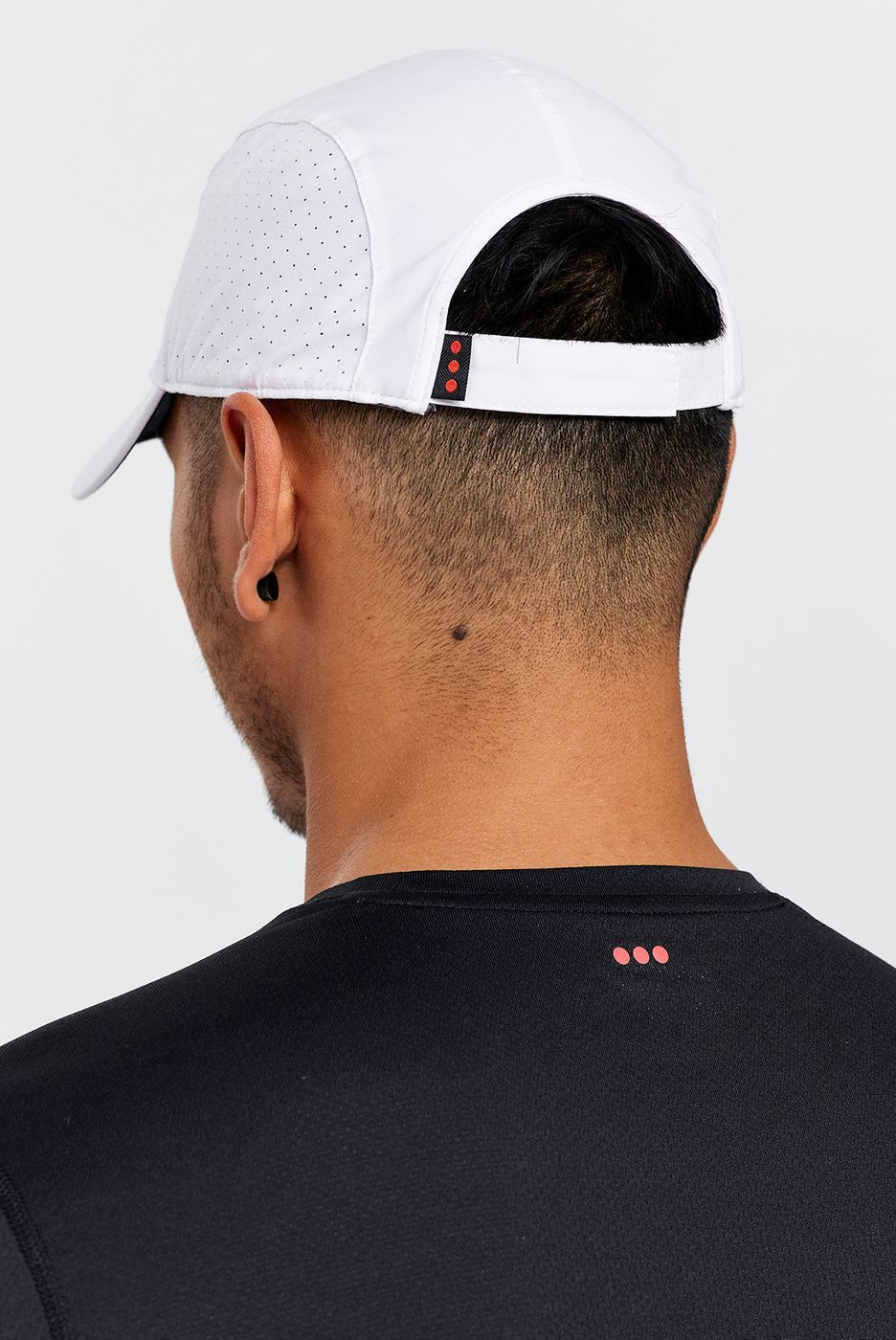 Бейсболка Saucony OUTPACE HAT купити
