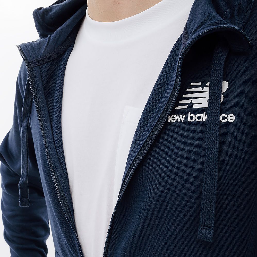 Куртка New Balance Essentials Stacked Logo FZ купити