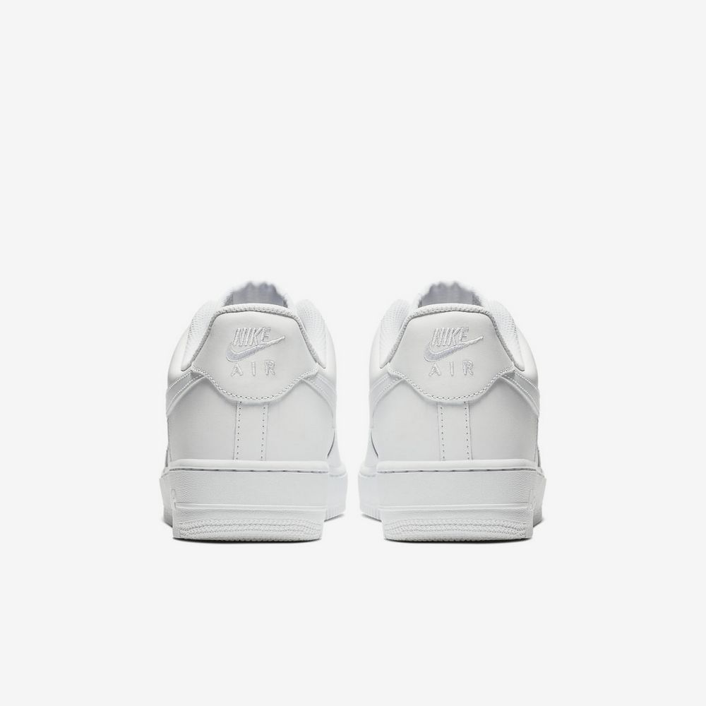 Кросівки Nike AIR FORCE 1 07 купити