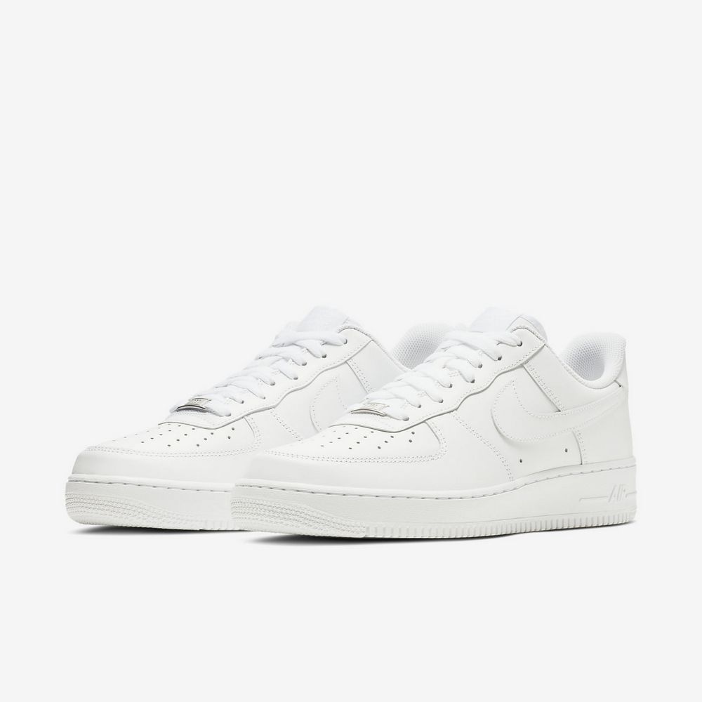 Кросівки Nike AIR FORCE 1 07 купити