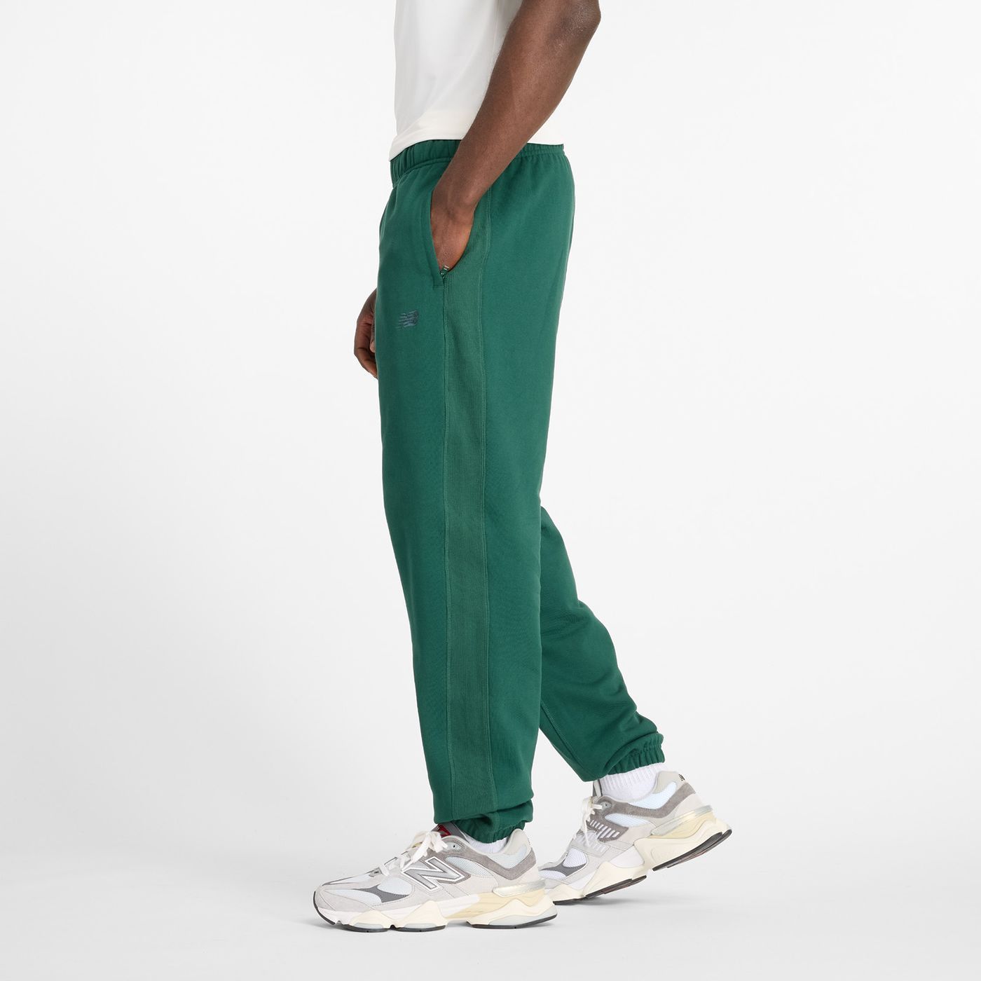 Штани спортивні New Balance ATHLETICS FRENCH TERRY купити
