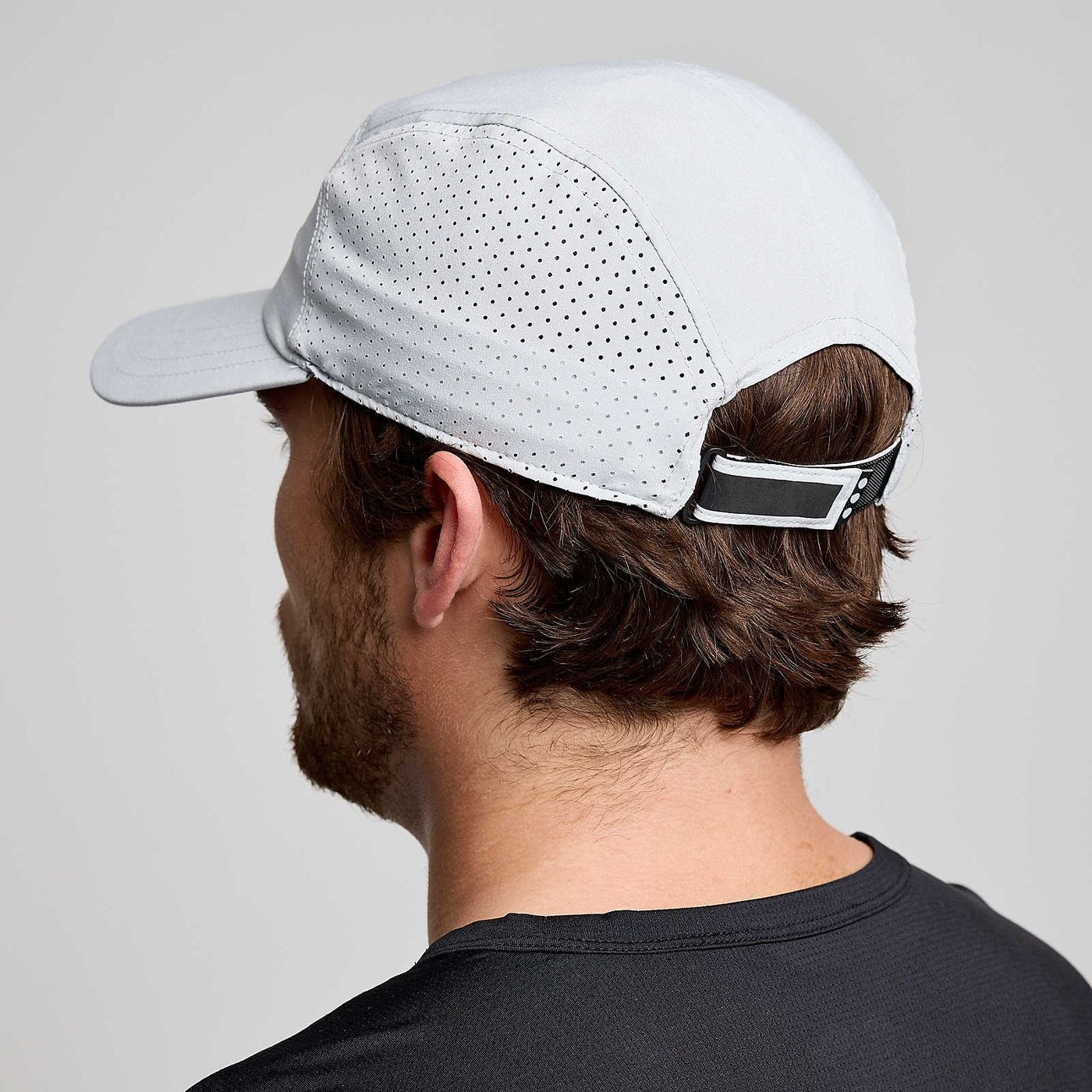 Бейсболка Saucony OUTPACE HAT купити