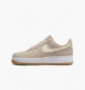 Кросівки Nike WMNS AIR FORCE 1 07 купити