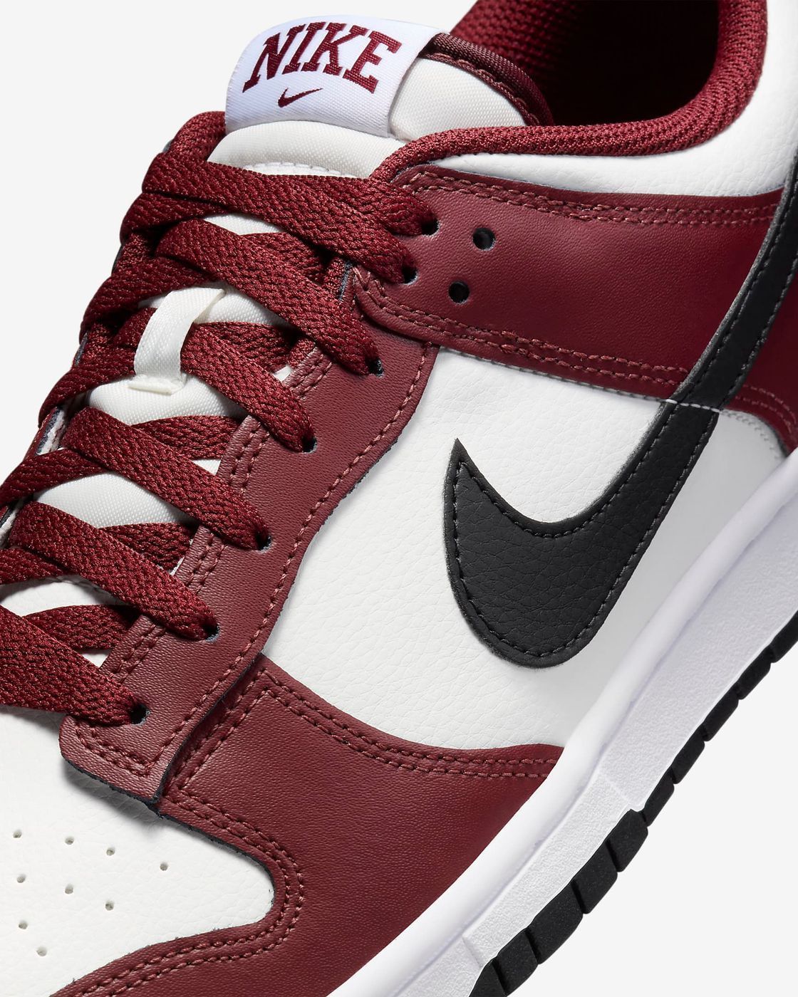 Кросівки Nike DUNK LOW купити