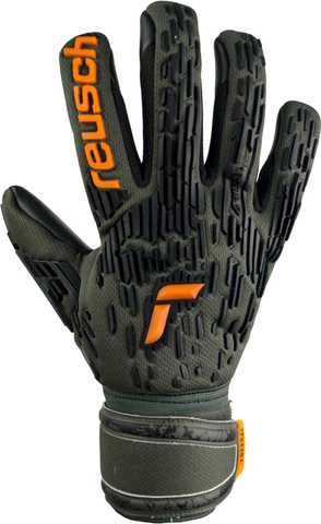 Reusch store black hole