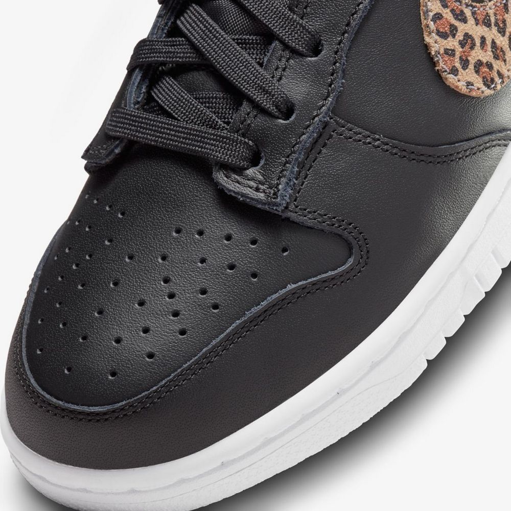 Кросівки Nike W NIKE DUNK LOW SE купити