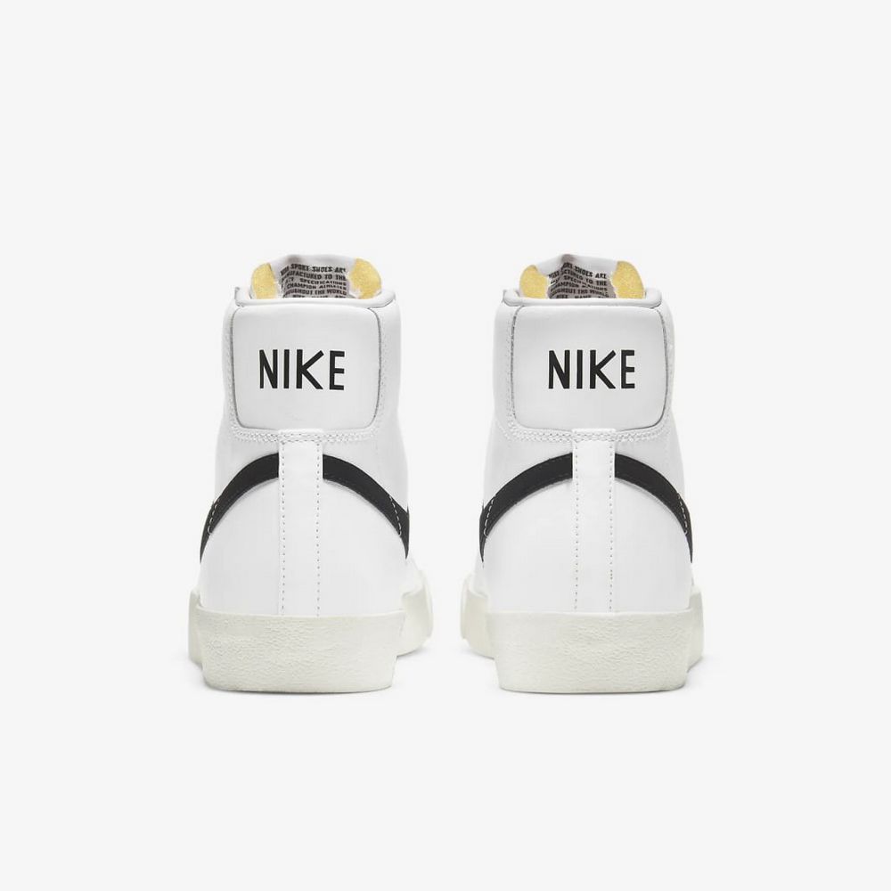 Кросівки Nike BLAZER MID 77 VNTG купити