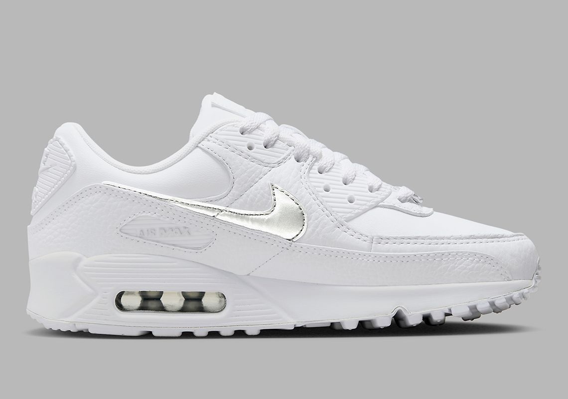 Кросівки жіночі Nike Air Max 90 (FV0949-100) купити