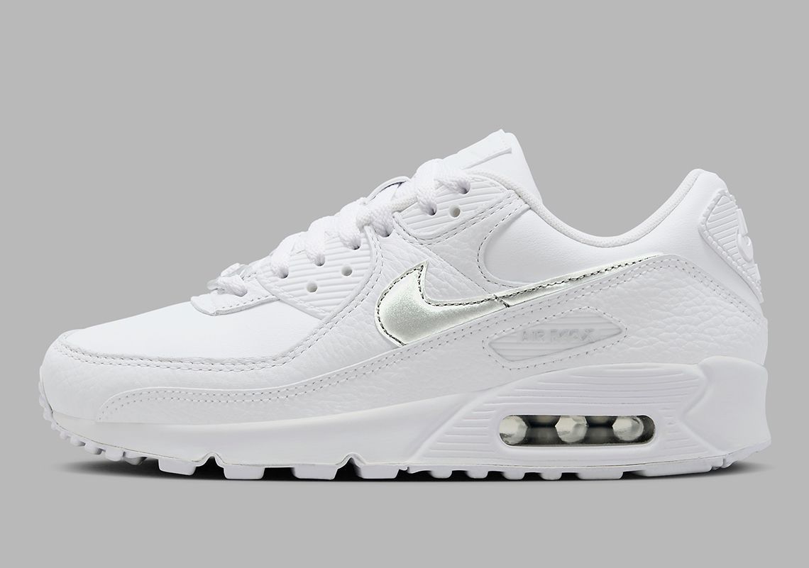 Кросівки жіночі Nike Air Max 90 (FV0949-100) купити