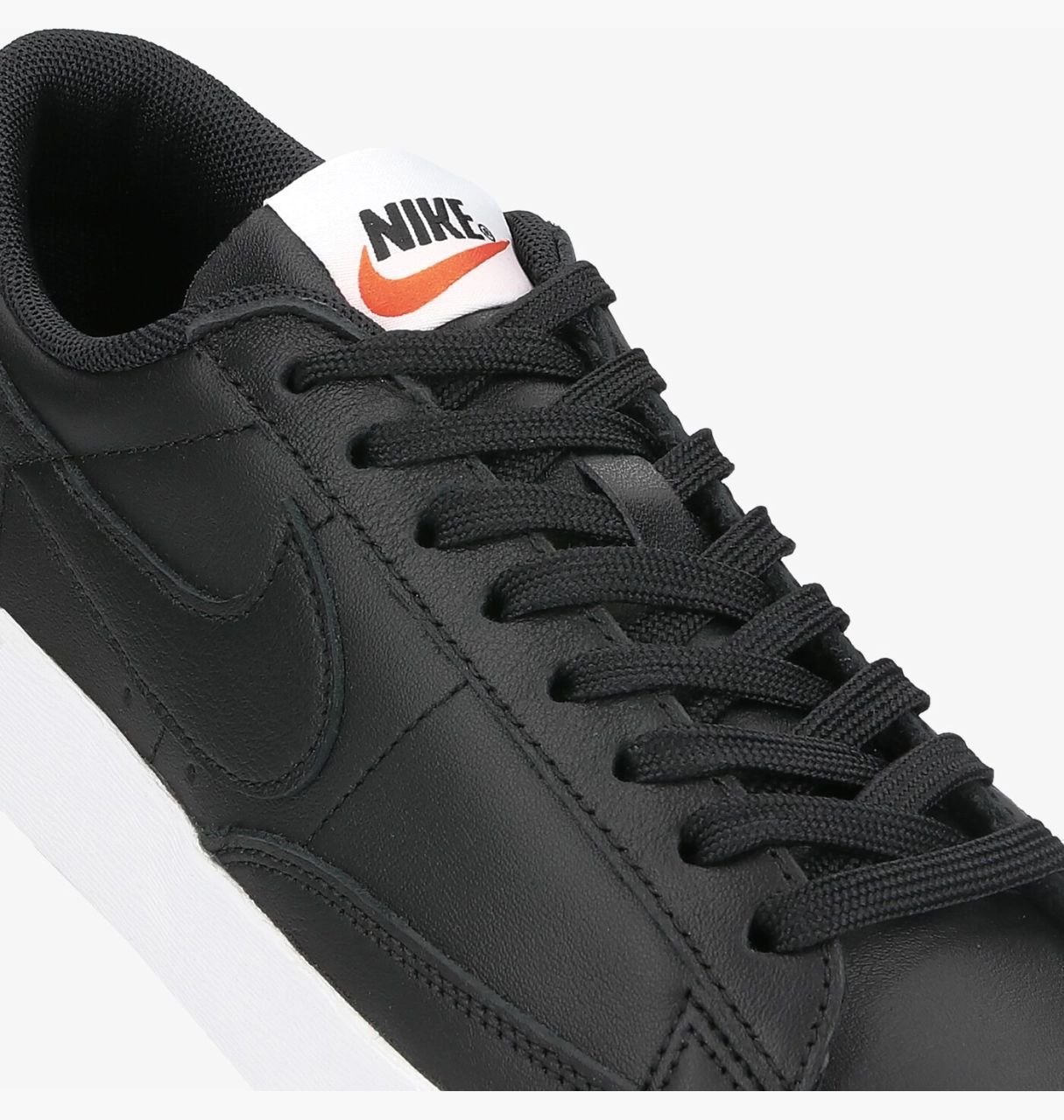 Кросівки Nike W BLAZER LOW LE купить