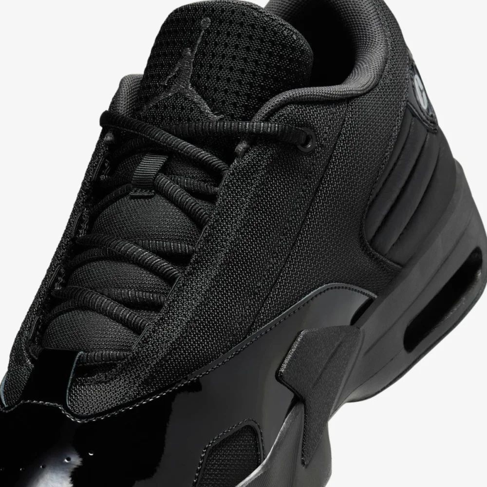 Кросівки JORDAN MAX AURA 6 купити