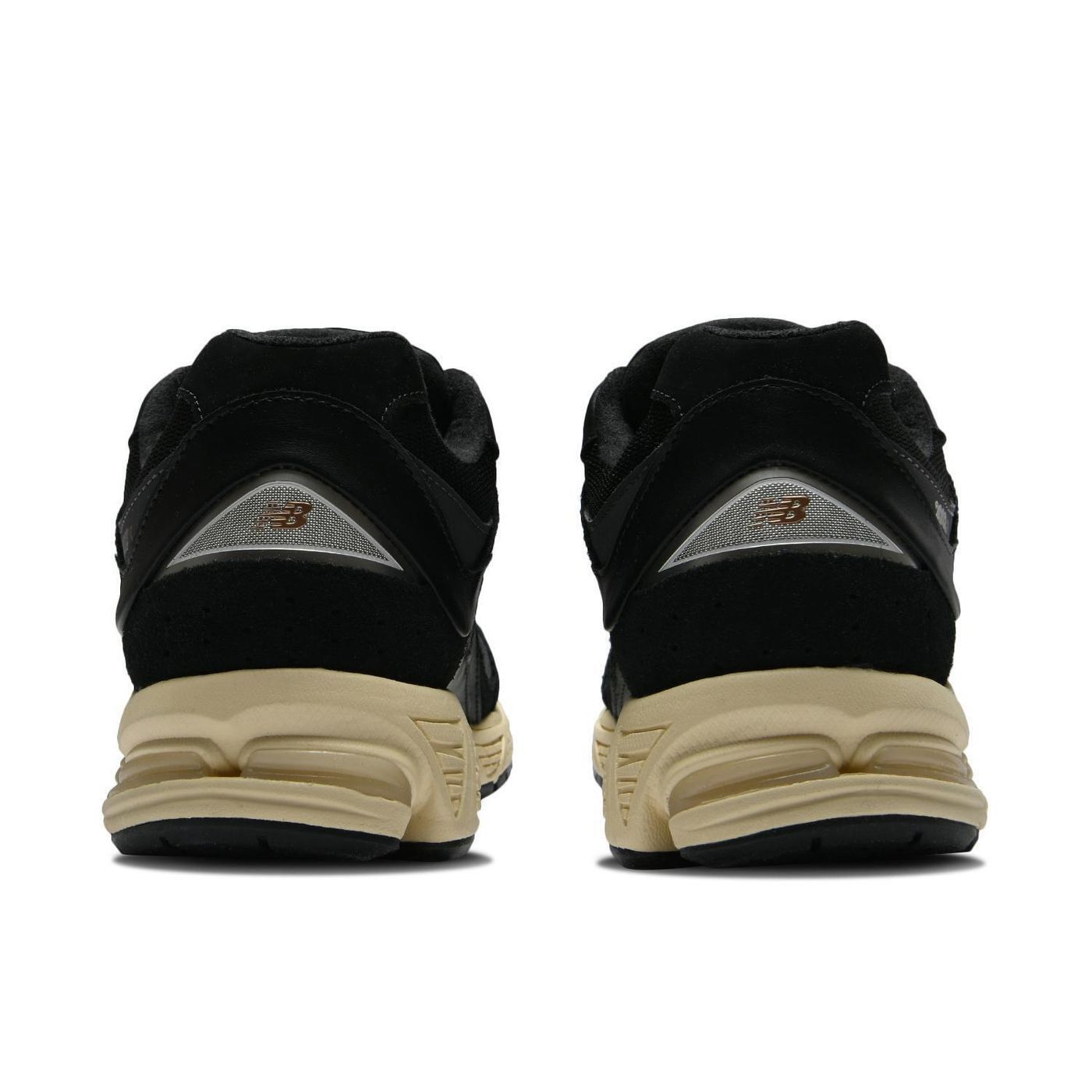 Кросівки NEW BALANCE 2002R BLACK купить