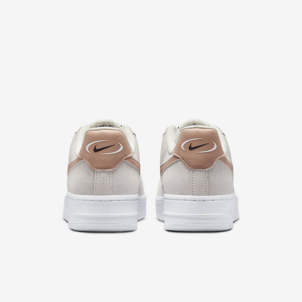 Кросівки Nike WMNS AIR FORCE 1 07 купить