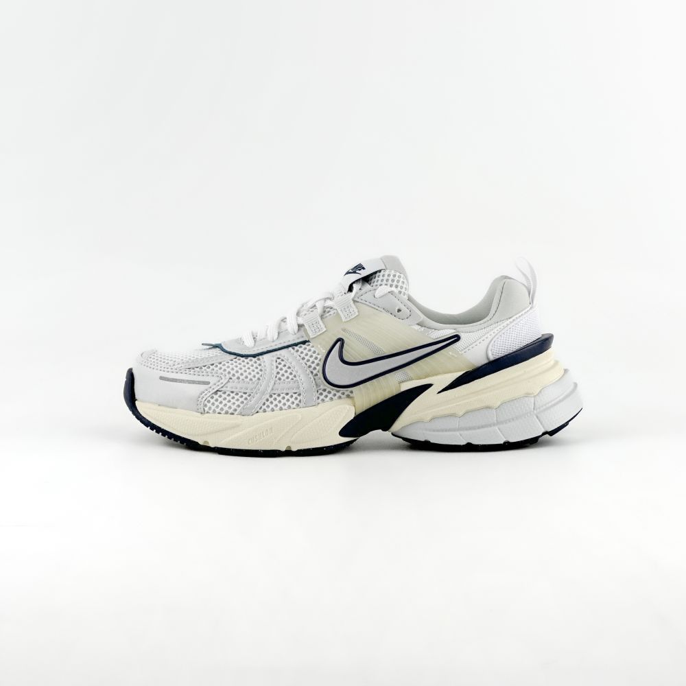 Кросівки Nike V2K Run White FD0736-102 36 купити