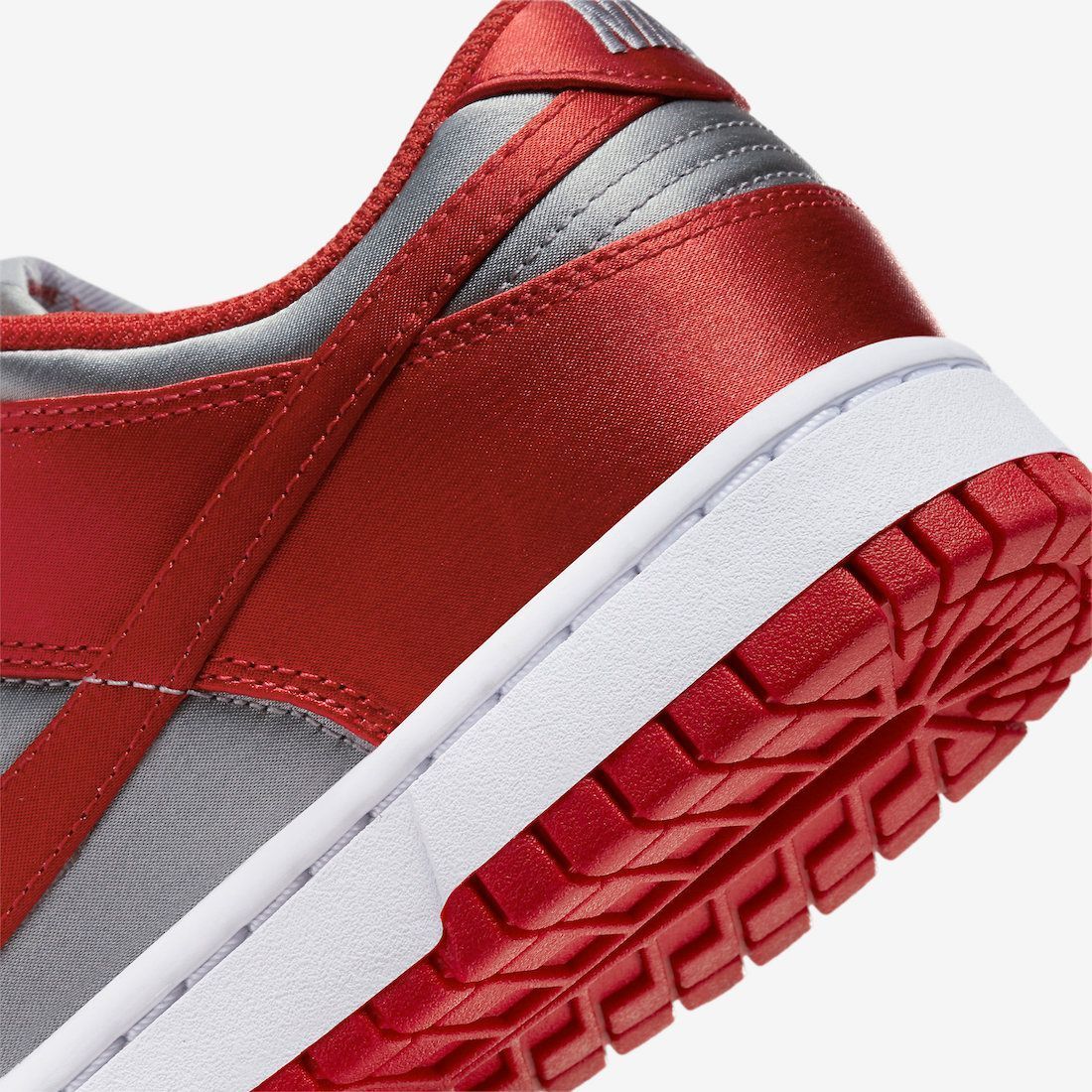 Кросівки Nike Dunk Low UNLV Satin (W) купить