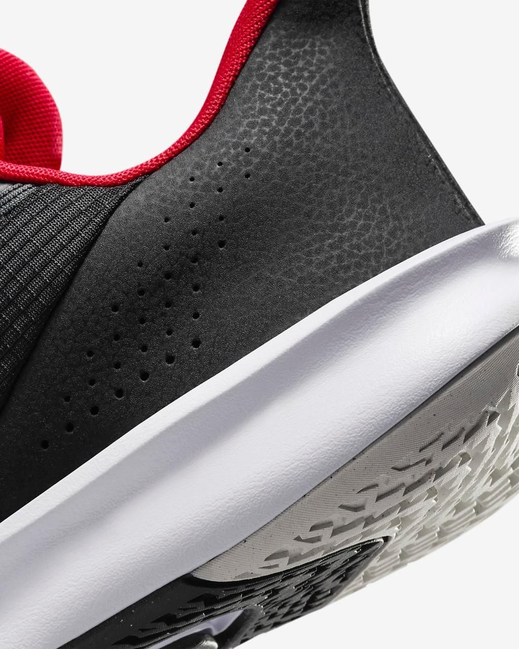 Кросівки Nike PRECISION VII купити